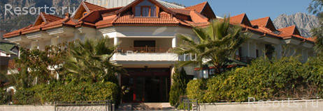 Rose Hotel 